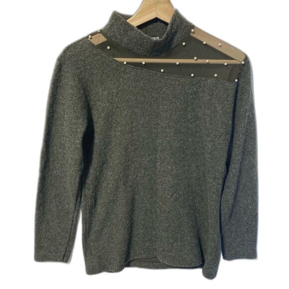 Soft Green mock neck sweater with pearl mesh neck detail size large - Picture 1 of 5